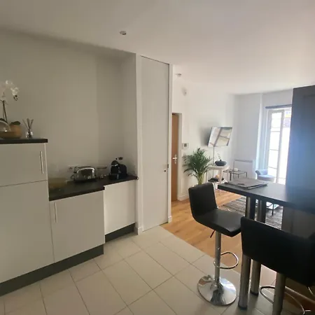 Апартаменты Appartement Versailles